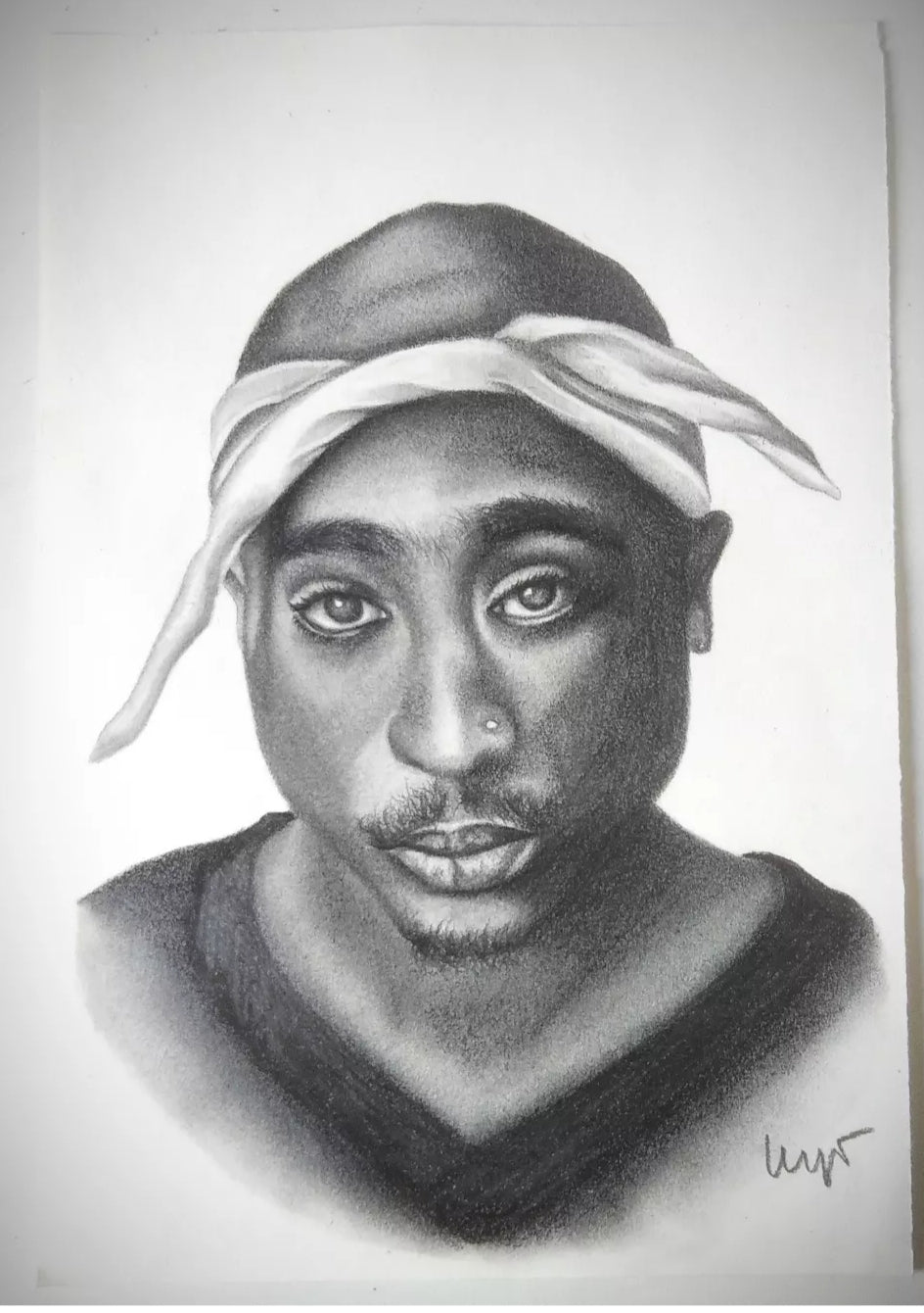 Retrato a lápiz Tupac
